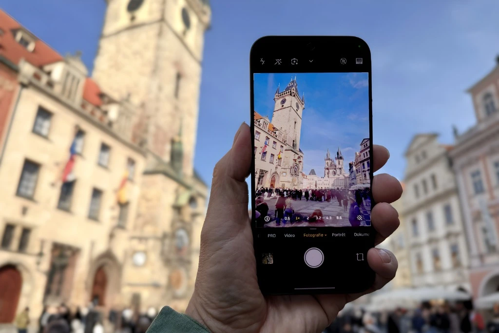 200MP Zoom: Does It Really Matter?